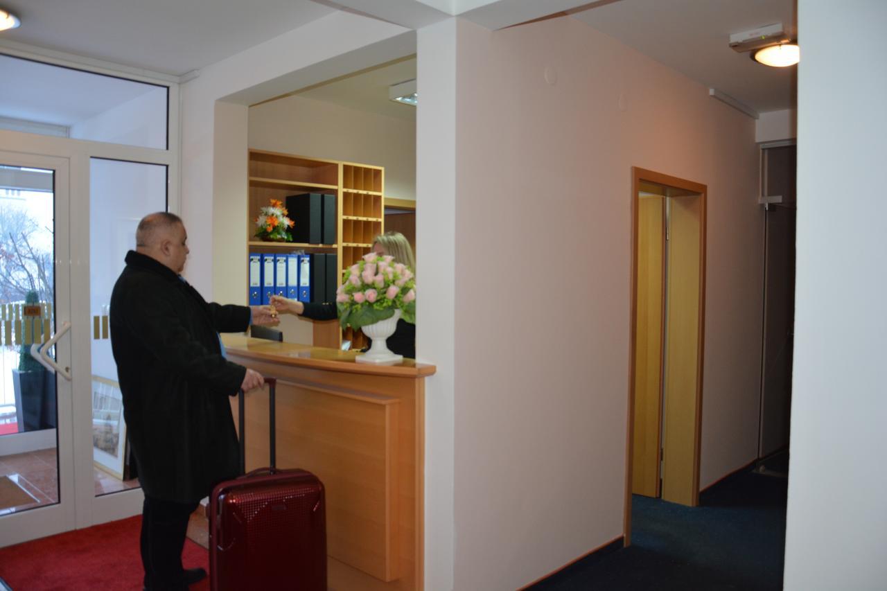 Hotel Imperium Moravske-Toplice Buitenkant foto