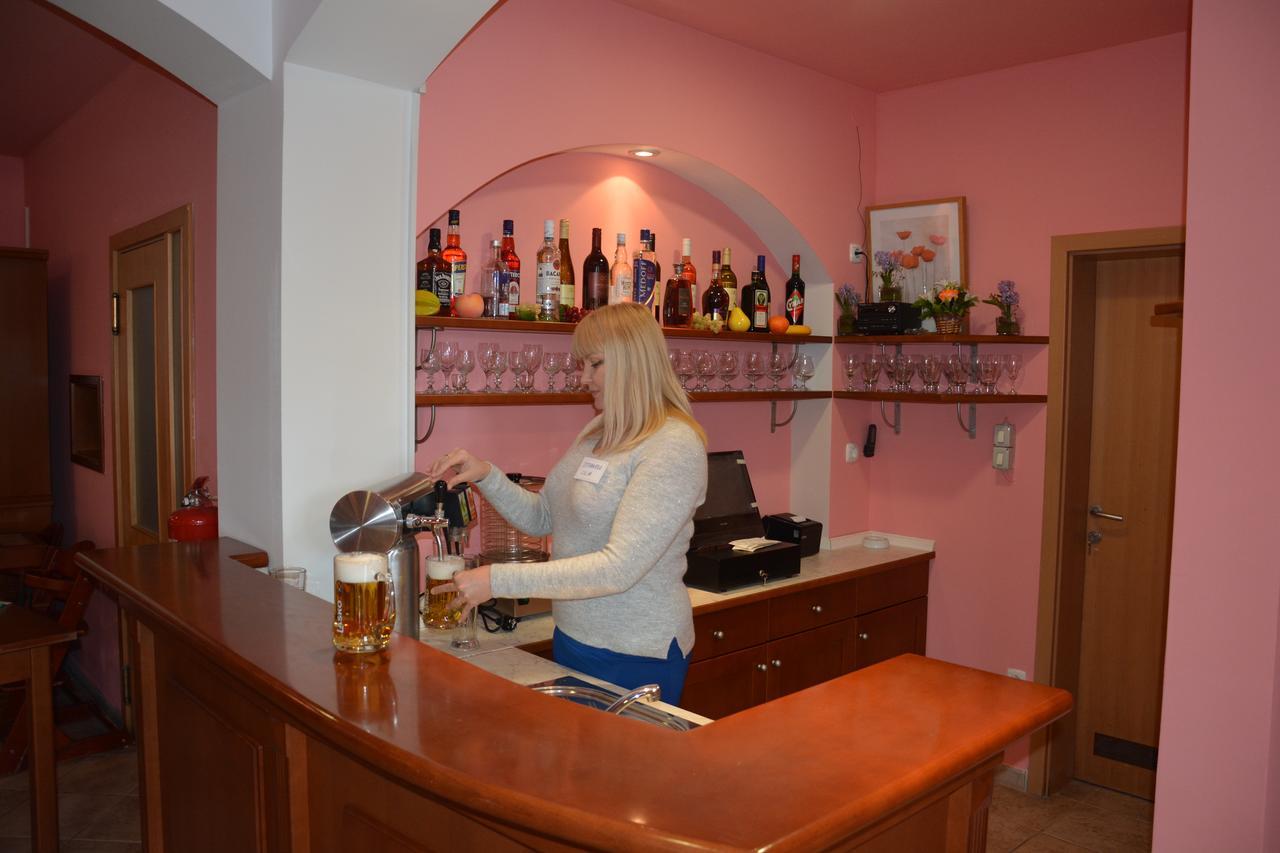 Hotel Imperium Moravske-Toplice Buitenkant foto