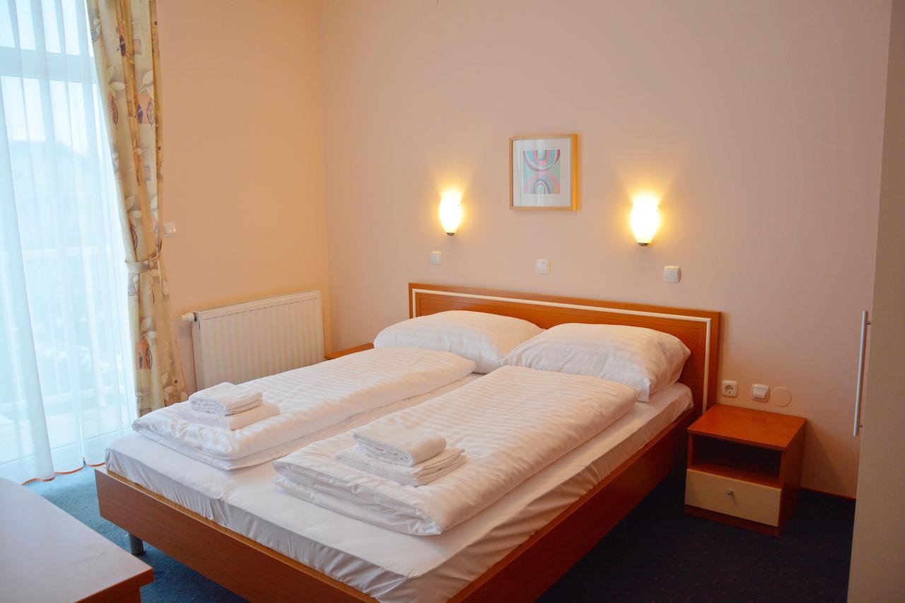 Hotel Imperium Moravske-Toplice Buitenkant foto