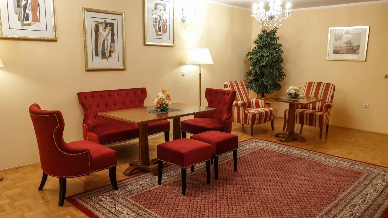 Hotel Imperium Moravske-Toplice Buitenkant foto
